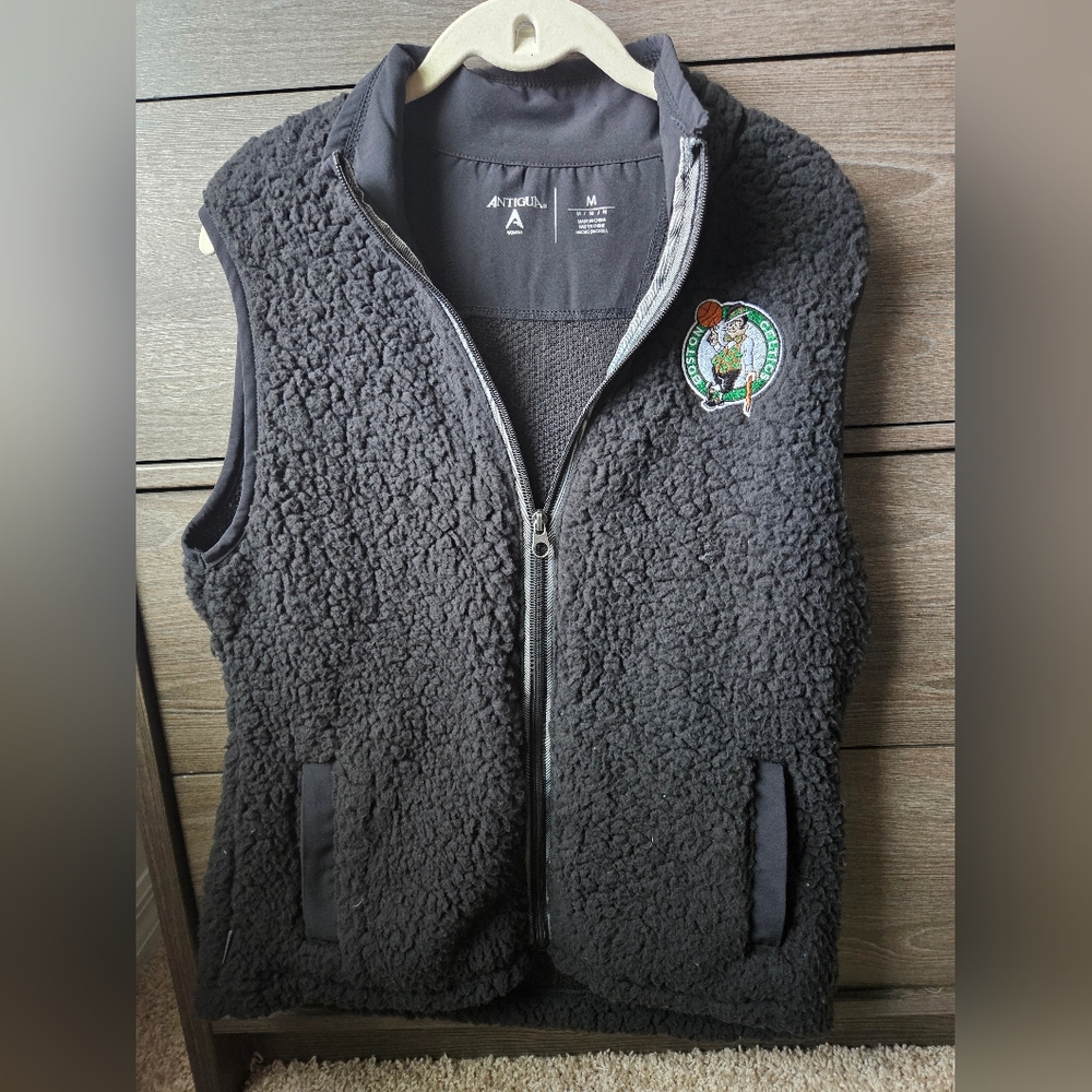 NBA Boston Celtics Antigua Woman's Vest